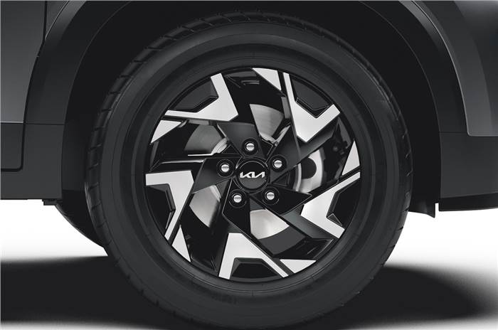Kia Sonet X-Line wheels